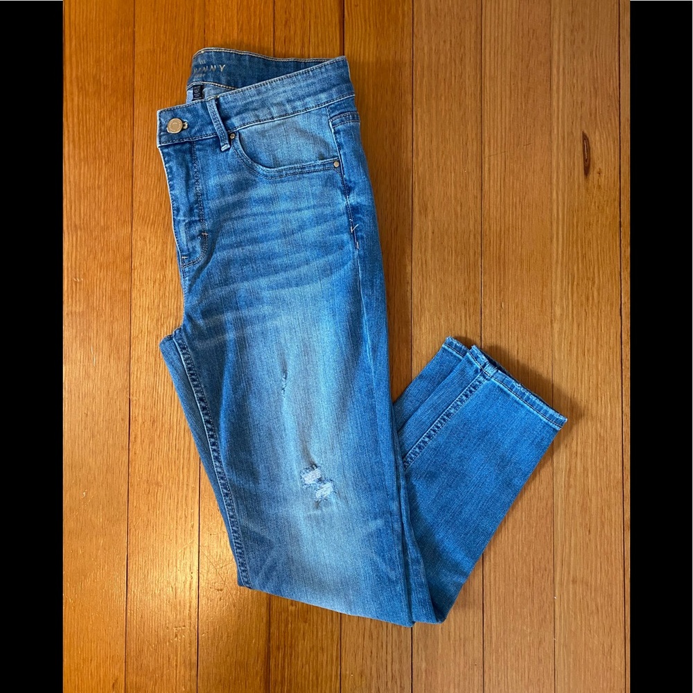 White house black market skinny crop jeans